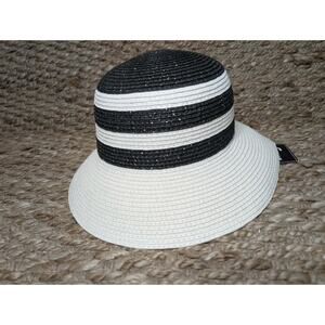 NEW! Magid Hats Black White Striped Women's Bucket Sun Hat Foldable Beach Travel